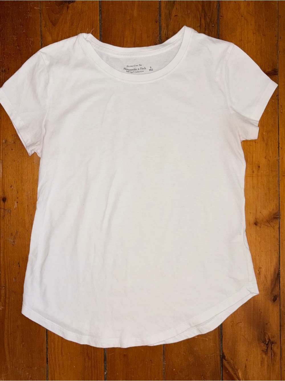 Abercrombie & Fitch White Knotted Crew Tee